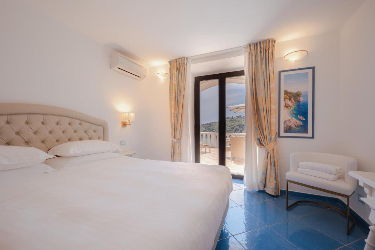 Grand Hotel Le Rocce Gaeta Bagian luar foto