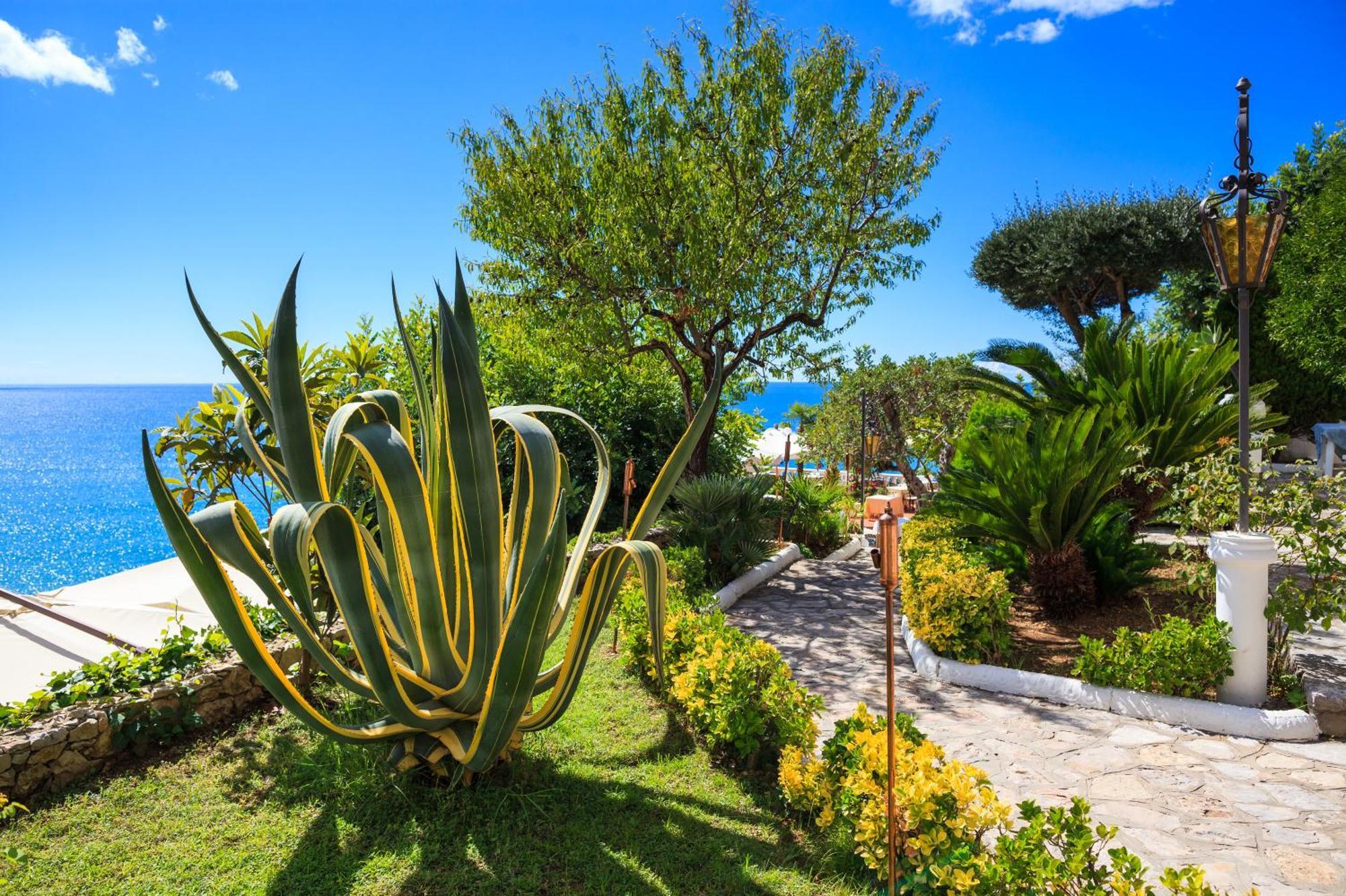 Grand Hotel Le Rocce Gaeta Bagian luar foto