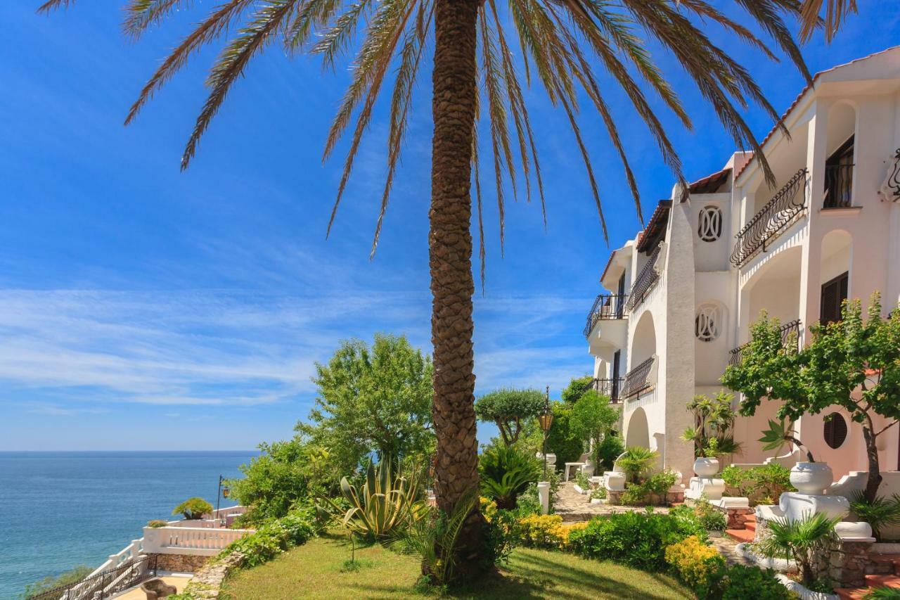 Grand Hotel Le Rocce Gaeta Bagian luar foto